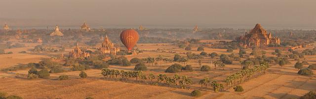 014 Bagan, Ballonvlucht.jpg